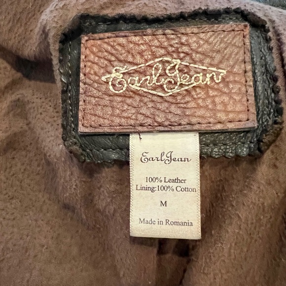 Beautiful genuine letter jacket pre owner size M - Picture 5 of 5